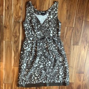 Banana Republic Brown and White Sleek Dress